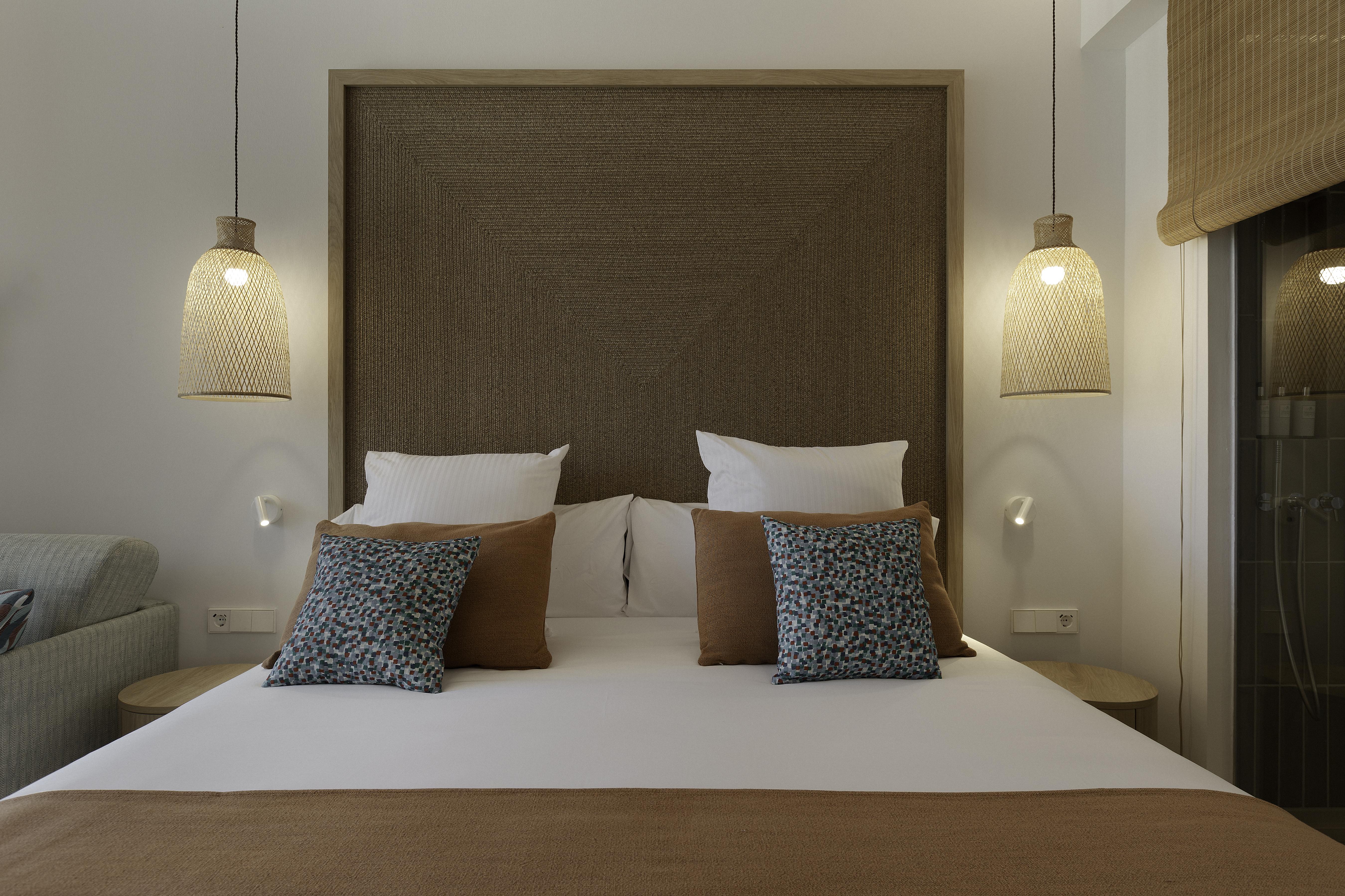 Cala San Miguel Ibiza Resort, Adults Only, Curio Collection By Hilton Port de Sant Miguel Exterior photo A bedroom at the hotel