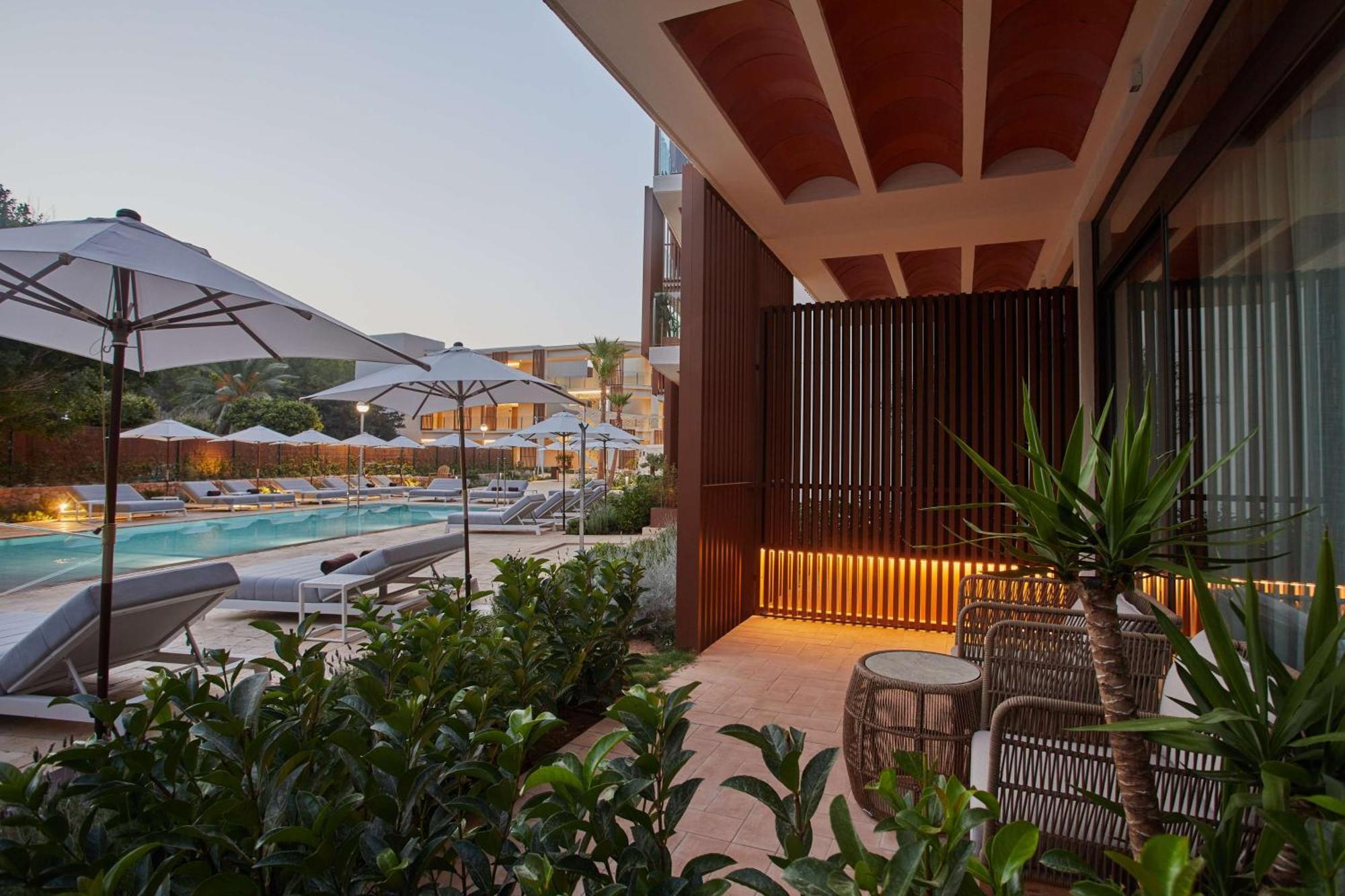 Cala San Miguel Ibiza Resort, Adults Only, Curio Collection By Hilton Port de Sant Miguel Exterior photo