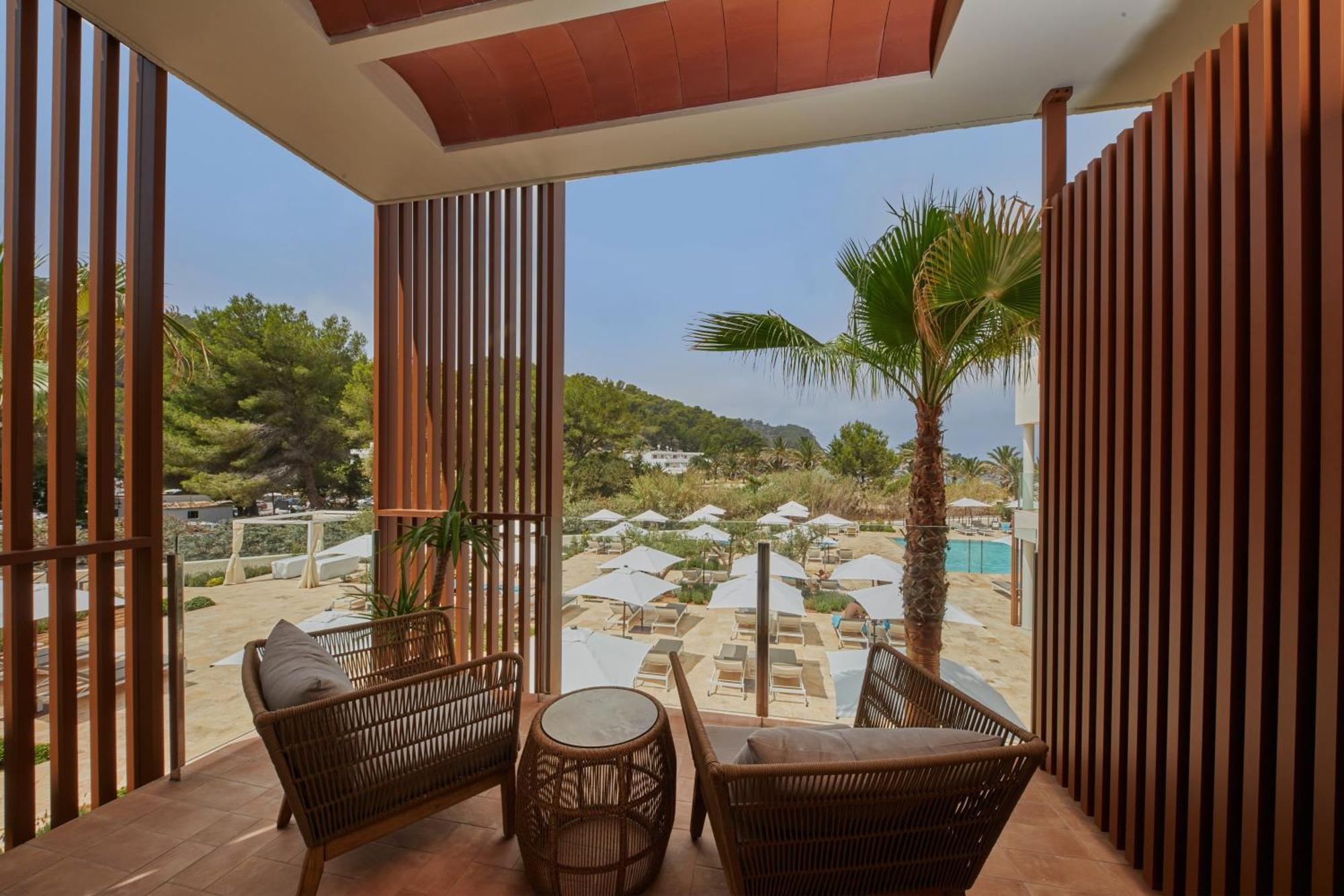 Cala San Miguel Ibiza Resort, Adults Only, Curio Collection By Hilton Port de Sant Miguel Exterior photo