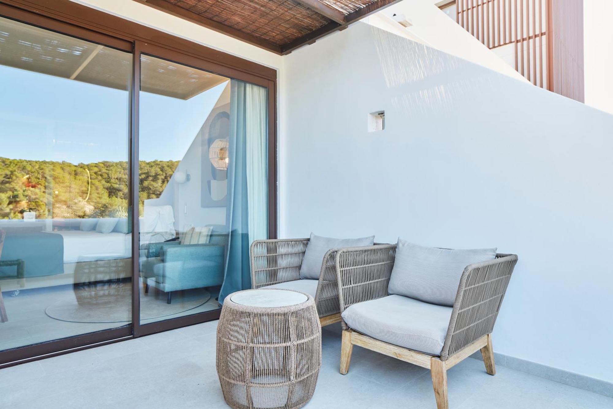 Cala San Miguel Ibiza Resort, Adults Only, Curio Collection By Hilton Port de Sant Miguel Exterior photo