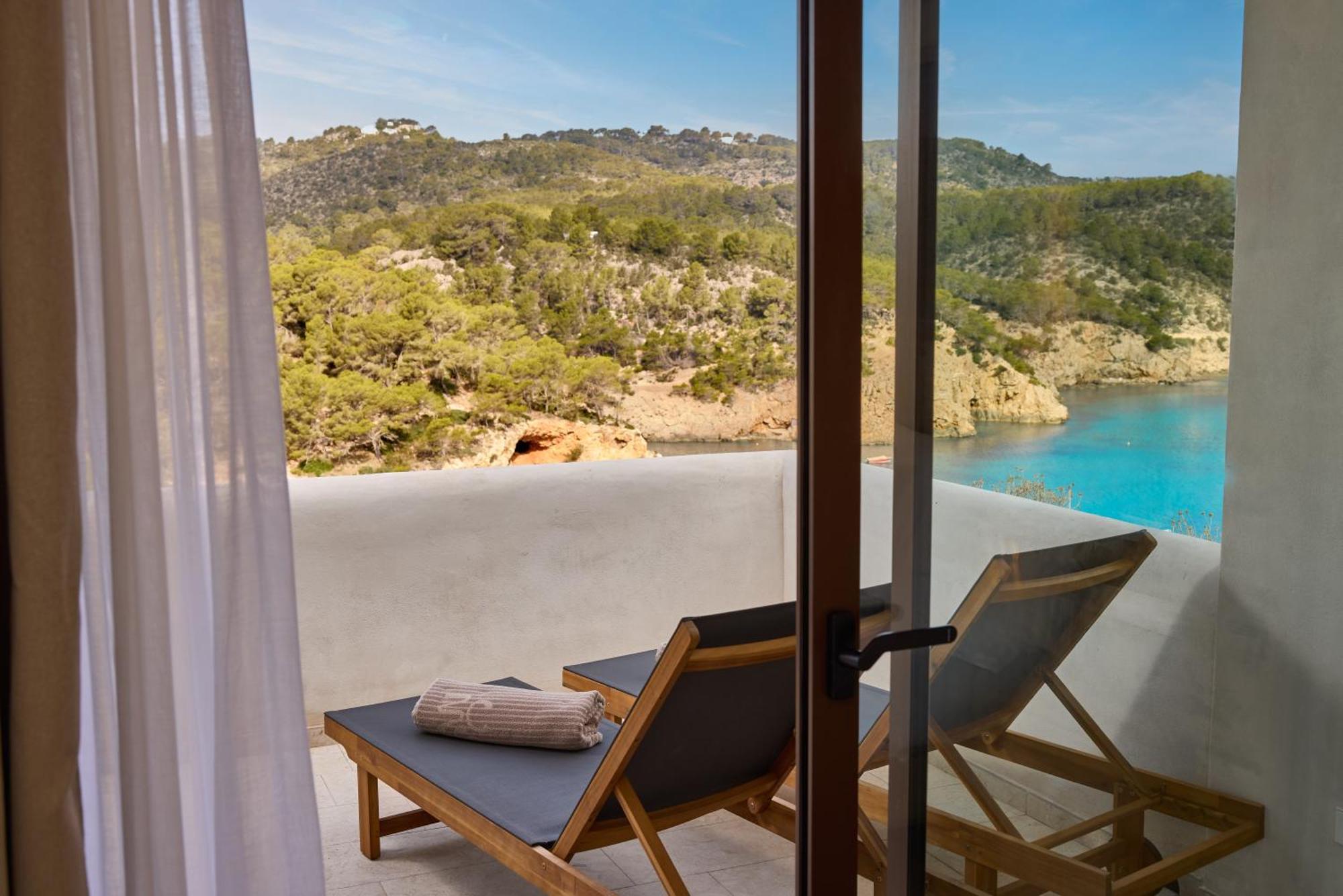 Cala San Miguel Ibiza Resort, Adults Only, Curio Collection By Hilton Port de Sant Miguel Exterior photo
